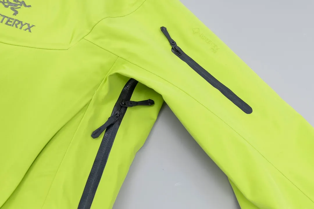 【 】Arcteryx Alpha SV GTX ： Wear-Resistant N X GORE-TEX pro Classic ，E 3D ， ， Stormhood 、 ， 、 、 、Breathable Wear-Resistant。 ：S-XL